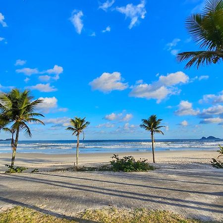 グァルジャーPraia Da Enseada - Predio Com Area De Lazer E Garagemアパートメント エクステリア 写真